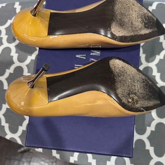 Stuart Weitzman Yellow Pointed Heels - Picture 5 of 6